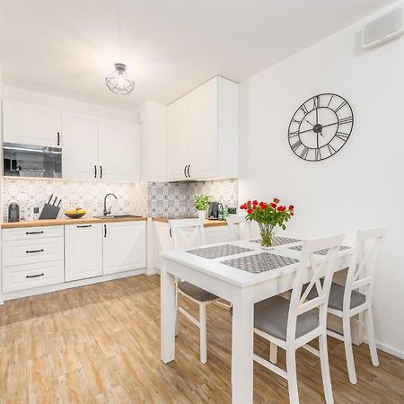 Lily Apartman Kołobrzeg Kültér fotó